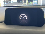 【マツダコネクトナビ】車内の雰囲気にマッチした一体型タイプのナビ。各種車輌設定やBluetooth再生等、様々な機能が楽しめます。直感的なダイヤル操作が可能で、使い勝手も良好です。