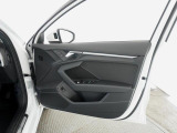 Audi Approved有明店は正規ディーラーであることはもちろんの事、保険代理店でもあります。セールススタッフは保険の有資格者ですので保険のご相談もお任せください。
