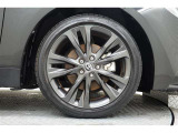 215/45R17