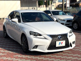 大好評のボディコーティング「弾スプラッシュコート」もご納車までに施工可能。通常のガラスコートと異なる、耐久年数6年の無機質ガラスコーティングが、ボディをキレイな状態に保ってくれます。