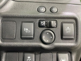 【エマージェンシーブレーキ】走行中に前方の車両等を認識し、衝突しそうな時は警報とブレーキで衝突回避と被害軽減をアシスト。より安全にドライブをお楽しみいただけます。