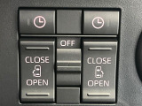 【両側パワースライドドア】スマートキーや運転席のスイッチで後席両側スライドドアの開閉が可能♪電動だから力を入れてドアを開ける必要が無く、小さなお子様でも簡単に開け閉めでき快適です♪