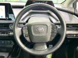 【純正革巻きステアリング】上質な革を使用することで、手にしっかり馴染みとても運転しやすいハンドルです♪