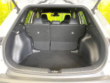 普段のお買い物や通勤、送迎等に十分な荷室スペースを確保しております。セカンドシートを倒すと、大きな荷物の積載も可能です♪