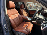 BMW Premium Selection 江戸川は、約20台の展示スペースがあり、常時新車拠店より厳選された認定中古車が続々と入庫しております。