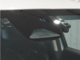 運転する人も、そうでない人も、家族みんなが安心して、自由にお出かけできる生活をサポートする先進機能。