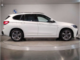 ご納車後も全国約200拠店のBMW正規ディーラーサービス工場にて保証対応いたします。お近くのBMW正規ディーラーをご案内の上、アフターメンテナンスをお受け頂けますので、安心してお乗りいただけます!!