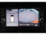 全周囲モニター付で、車庫入れも駐車もラクラクです。