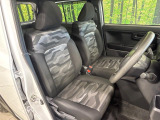 運転席シート廻りは使用感も少なく、良好な状態となっています。丁寧に使われていたことがよくわかりますね。