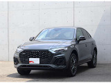 ●Audiが最初に採用したLEDポジショニングランプ。シャープなラインで昼間でも点けていたいと思うほど上品でオシャレです。夜間走行時はさらに目立ちます!
