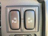 運転席から操作しやすい位置に配備されています♪
