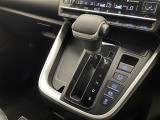 気になる車はすぐにお問い合わせください!画面右側の0066から始まる無料ダイヤルからお問い合わせ下さい!専門スタッフがお車のご質問にお答えいたします!