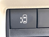 【パワースライドドア】スマートキーや運転席のスイッチでスライドドアの開閉が可能♪電動だから力を入れてドアを開ける必要が無く、小さいお子様でも、重い荷物を持っている時もラクに開け閉めできます♪