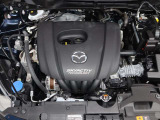 「SKYACTIV-G(ガソリン)」は、規格外の高圧縮を実現し、世界のエンジン技術者に驚きを与えました。さらに、それを維持したままノッキングの発生を抑え、熱効率を向上、走りにも寄与したエンジンです。