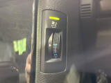 【シートベンチレーション】夏場は涼しい風でお尻や背中の熱やムレを防ぎ、冬はエアコンよりも早く温まってポカポカに!季節を問わず快適に過ごせます。