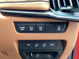 安全装置のスイッチは運転席パネル右下に集約されています。任意で切り替え可能なため状況に合わせてお使いください。