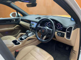 カイエン 3.0 4WD 本革シート