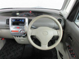 運転席はその車の重要ポイント。ぜひ実際にご乗車ください。お待ちしてます。