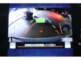 バックカメラ装備。後方の安全確認はおまかせ!!これで苦手な車庫入れも安心です♪小さなお子様のいるご家庭では重要です。