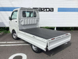左斜後方よりアオリオープン時です☆