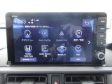 9インチインターナビ(LXM-242ZFNi)です。地デジTV、Bluetoothオーディオ&通話、Apple CarPlay、Android Auto対応です。