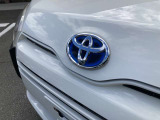 ハイブリッド専用エンブレム!