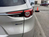 リアのライトは一目でマツダ車と判断できるようなデザインとなっております。