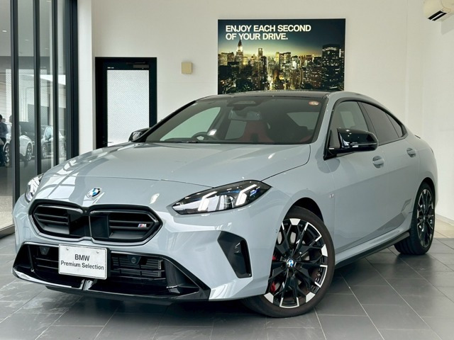 2シリーズグランクーペ M235 xドライブ 4WD 