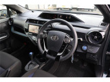 前席全体 目線も高く広い視界で安心して運転することができますね!