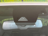 【トヨタセーフティセンス】走行中に前方の車両等を認識し、衝突しそうな時は警報とブレーキで衝突回避と被害軽減をアシスト。より安全にドライブをお楽しみいただけます。