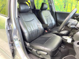 運転席シート廻りは使用感も少なく、良好な状態となっています。丁寧に使われていたことがよくわかりますね