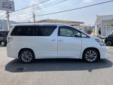 当社の展示車は全車、第三者機関にて検査済みです!!水没・メーター改竄歴が一切御座いません。良質な、お車のみを取り揃えております!!お気軽にお問合せ下さいませ!!