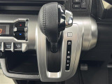 気になる車はすぐにお問い合わせください!画面右側の0066から始まる無料ダイヤルからお問い合わせ下さい!専門スタッフがお車のご質問にお答えいたします!
