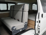 【新車/WoodVillage内装架装/8ナンバー/ガソリン2WD】オシャレなウッド内装&丸目フェイス♪サブバッテリー♪【全国納車可能】