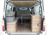 【新車/WoodVillage内装架装/8ナンバー/ガソリン2WD】オシャレなウッド内装&丸目フェイス♪サブバッテリー♪【全国納車可能】