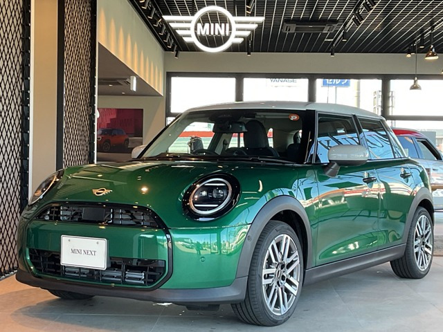BMW MINI ミニ クーパー C DCT の中古車詳細 (4,000km
