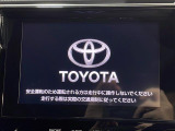 【純正9型ディスプレイオーディオ】スマホに接続すれば「Apple CarPlay」または「Android Auto」から、アプリのナビや電話・メッセージ・音楽などが利用できます!