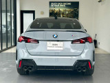 【ご納車後について】遠方のお客様はお住まいのエリアのBMWサービス工場にてメンテナンスを受けて頂けます。現地BMWへのお取次ぎなどもさせて頂きますのでご安心下さい。