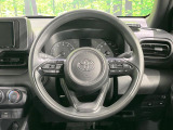 インテリアに合わせたデザインのステアリングは、運転される方のことも考え、運転しやすい形状、大きさです。是非一度、実際に触ってお確かめください。