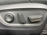 【パワーシート】スイッチ一つで簡単にシートの微調整が可能!電動だから力もいりません!快適なシートポジションにセットして、快適なドライブをお楽しみください。