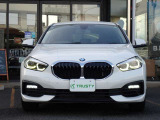 BMW在庫保有台数常時100台以上!ご来店の際はBMW本店(厚木市下荻野140-1)にご来店ください!弊社自慢の全天候型ショールーム!BMW在庫保有台数常時100台以上ございます!