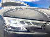●LEDハイビームが多数独立で存在し、ハイビーム時に対向車や前方を走る車の部分をロービームに切り替えが可能!!シーケンシャルウインカーも装備!!