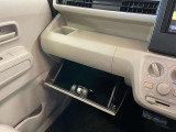 全車クリーニング済み!目立つ傷、汚れ、へたりなどなくコンディション良好です!!