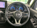 【純正革巻きステアリング】上質な革を使用することで、手にしっかり馴染みとても運転しやすいハンドルです♪