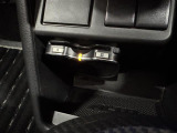 【ETC】装着されています。有料道路の乗り降り時に停車することなくスマートに乗り入れが可能になったり、割引を受けることができる嬉しい装備です。