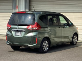 バックカメラが付いているのでバックでの車庫入れも安心です。