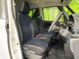 運転席シート廻りは使用感も少なく、良好な状態となっています。丁寧に使われていたことがよくわかりますね。