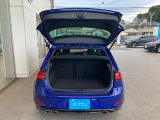 希少なGOLF R ラピスブルーメタリック 入荷しました!