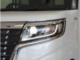 【LEDヘッドライト】省電力で長寿命の明るく運転しやすいLEDヘッドランプです。明るく照らすので暗い夜道からお客様を守ってくれます。お近くの広島マツダまでお越しください。