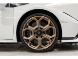 Black CCB brakes calipers